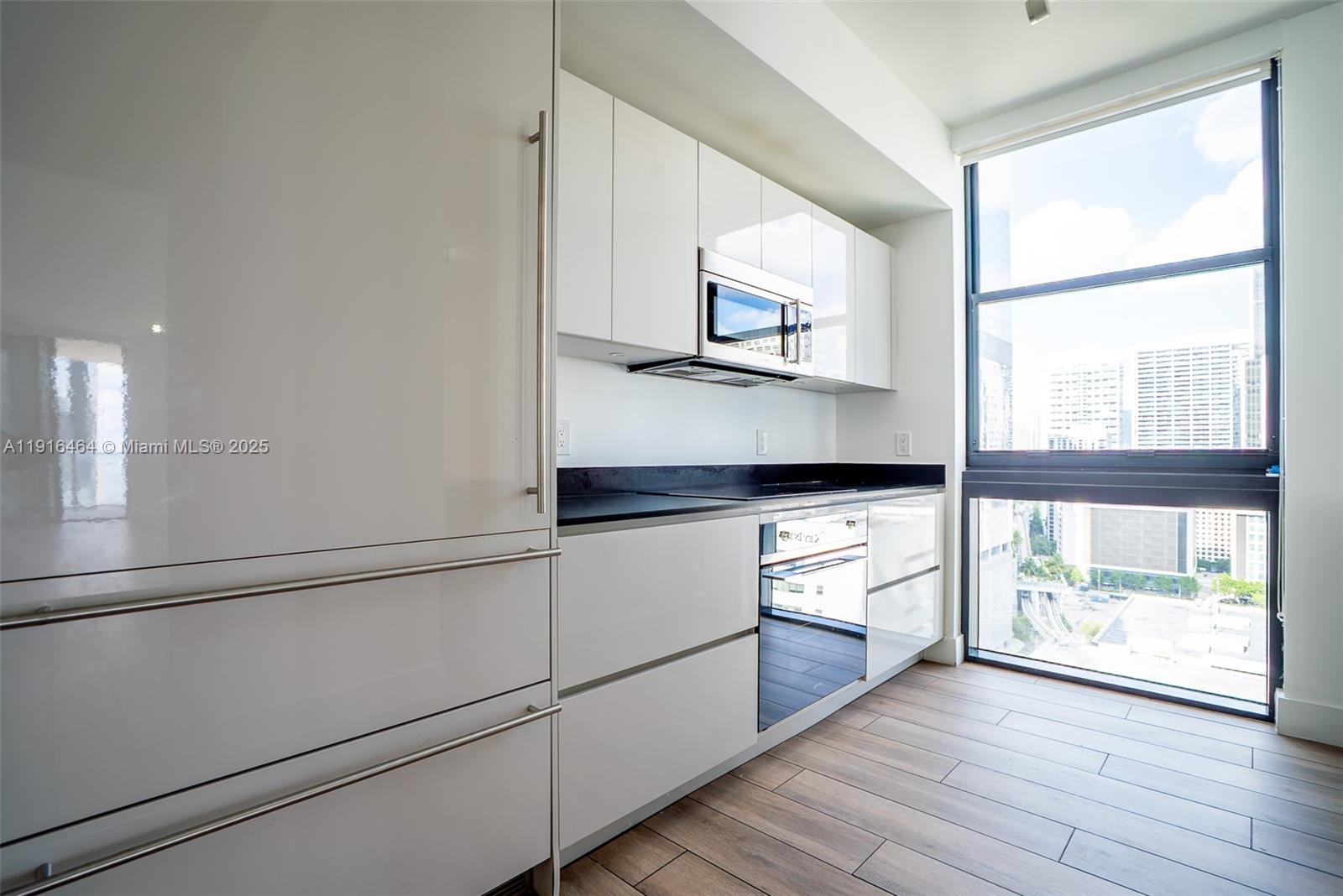 1010 Brickell Ave #2201, Miami FL 33131