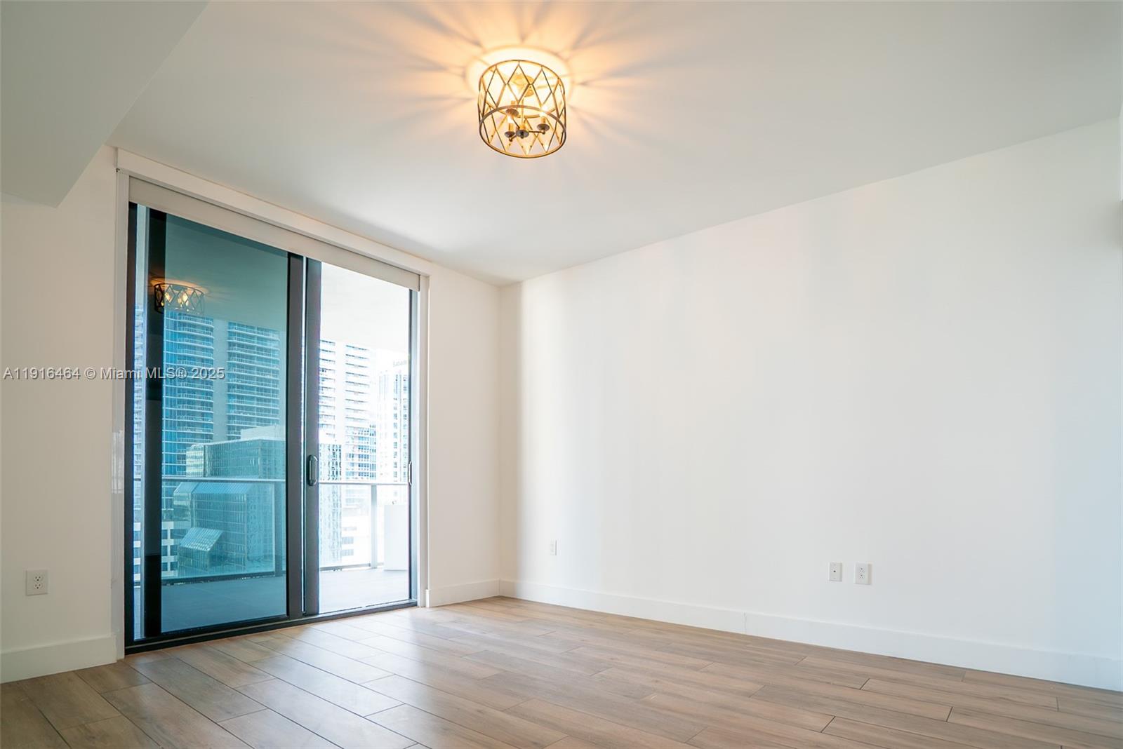 1010 Brickell Ave #2201, Miami FL 33131