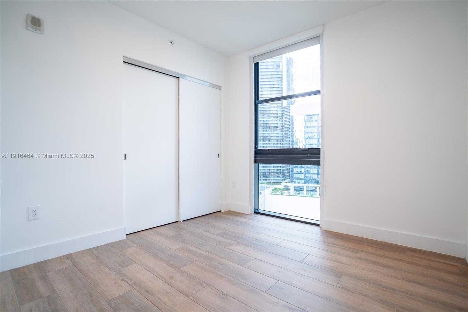 1010 Brickell Ave #2201, Miami FL 33131