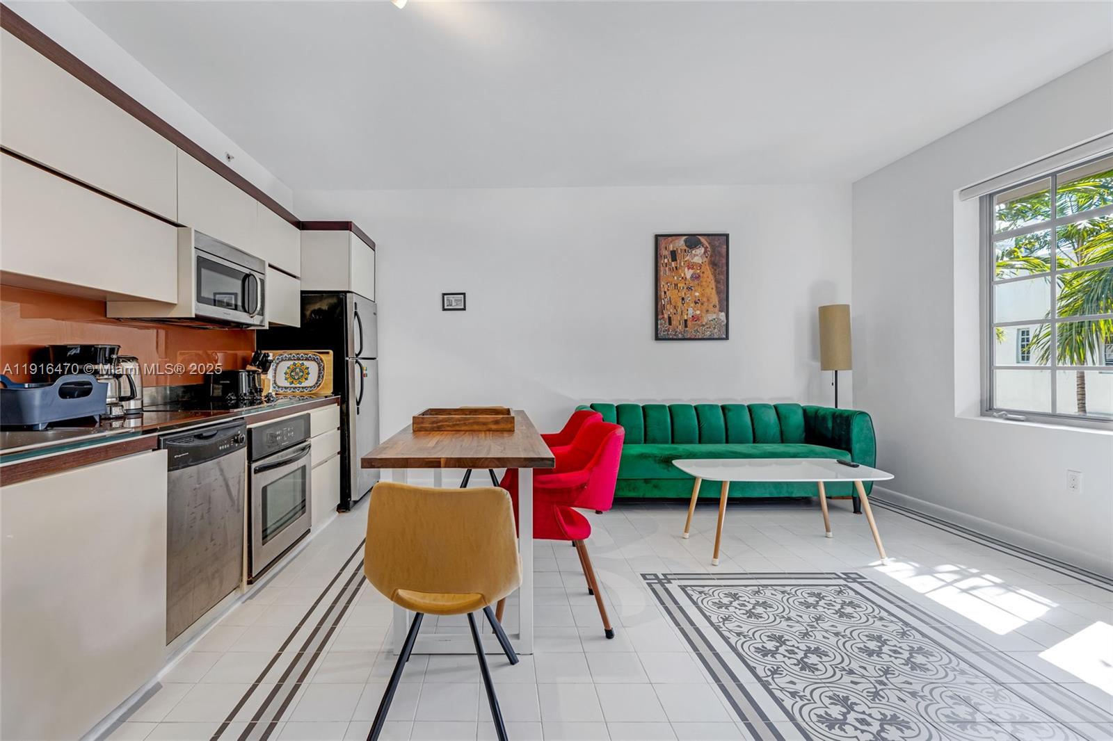 435 21st St #311, Miami Beach FL 33139