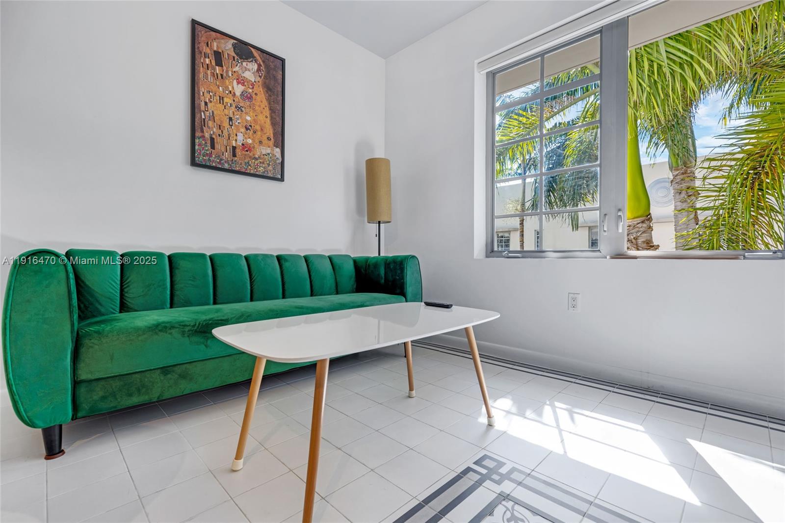 435 21st St #311, Miami Beach FL 33139