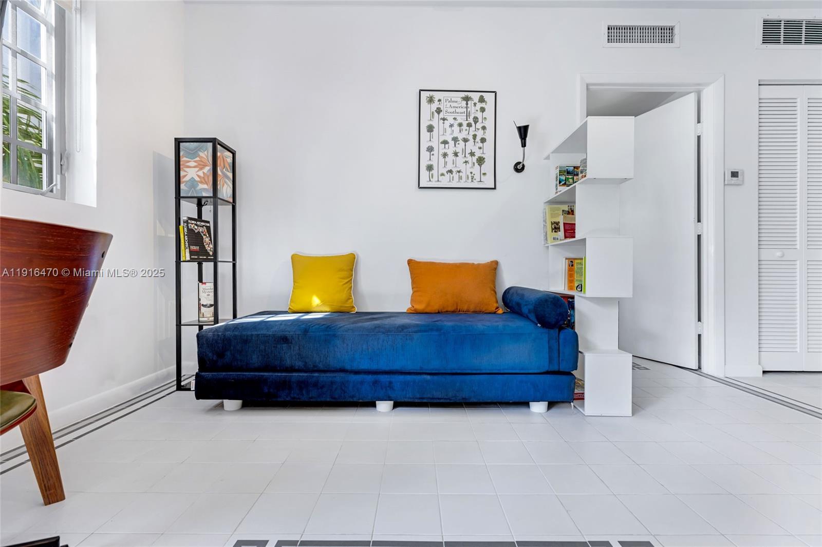 435 21st St #311, Miami Beach FL 33139