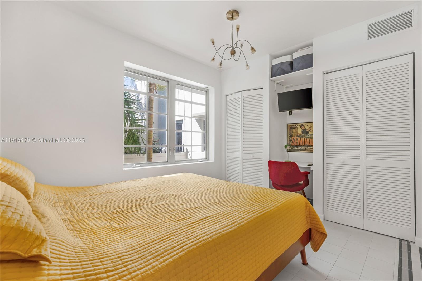 435 21st St #311, Miami Beach FL 33139