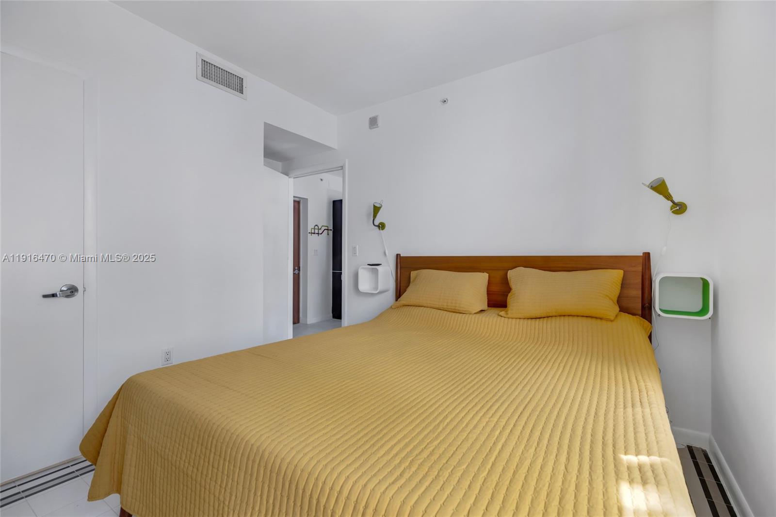 435 21st St #311, Miami Beach FL 33139