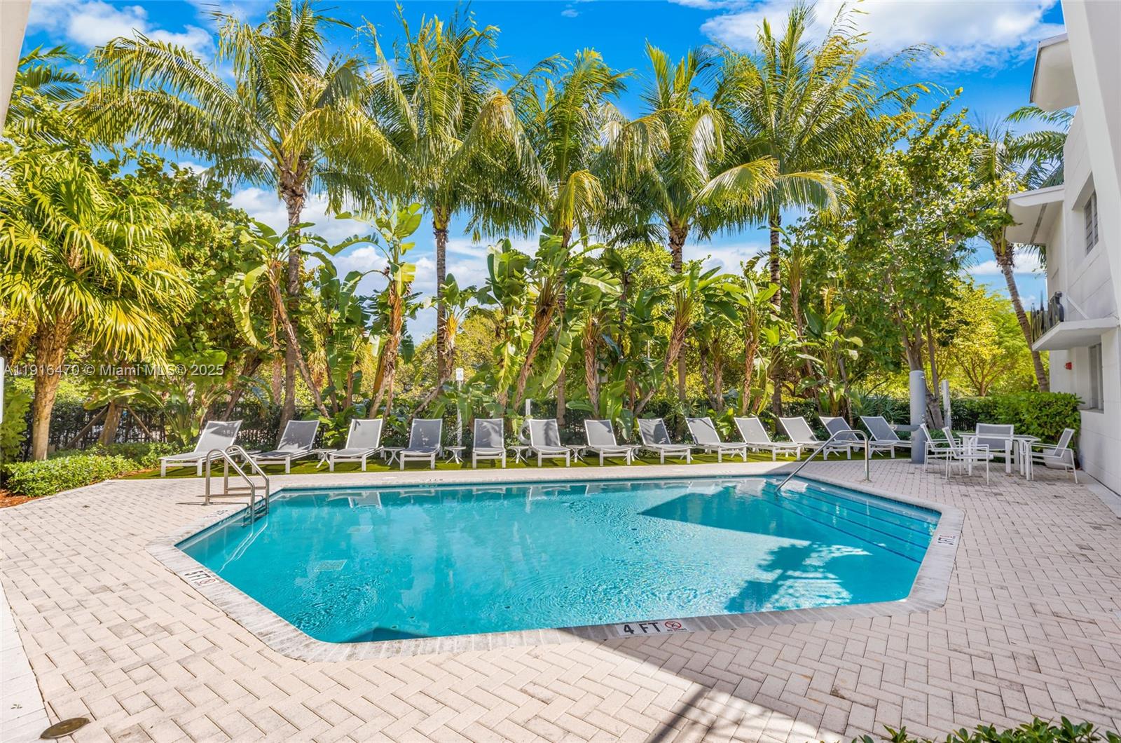 435 21st St #311, Miami Beach FL 33139