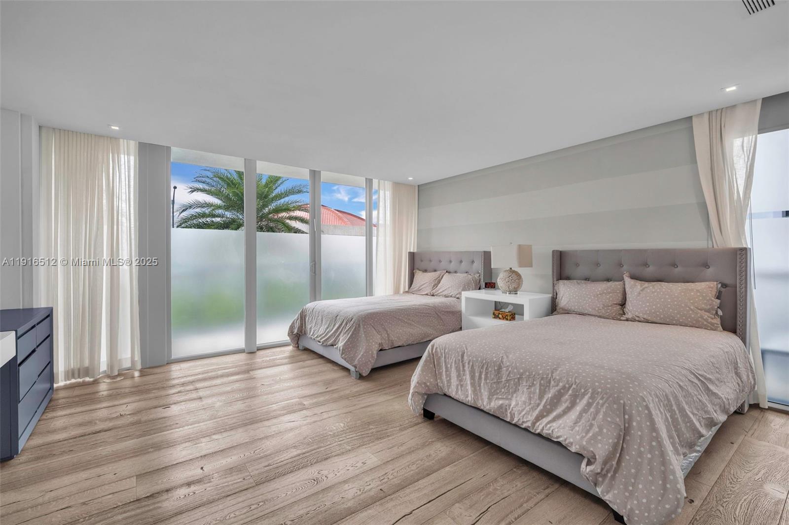 9501 Collins Ave #1, Surfside FL 33154
