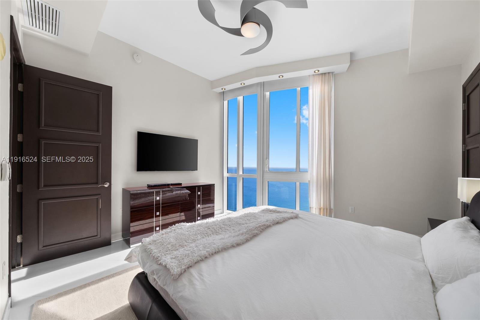 16001 Collins Ave #4001, Sunny Isles Beach FL 33160