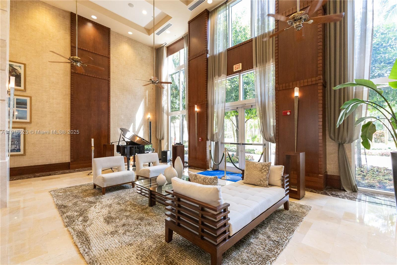19501 W Country Club Dr #515, Aventura FL 33180