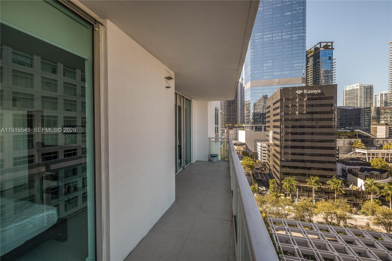 950 Brickell Bay Dr #1404, Miami FL 33131