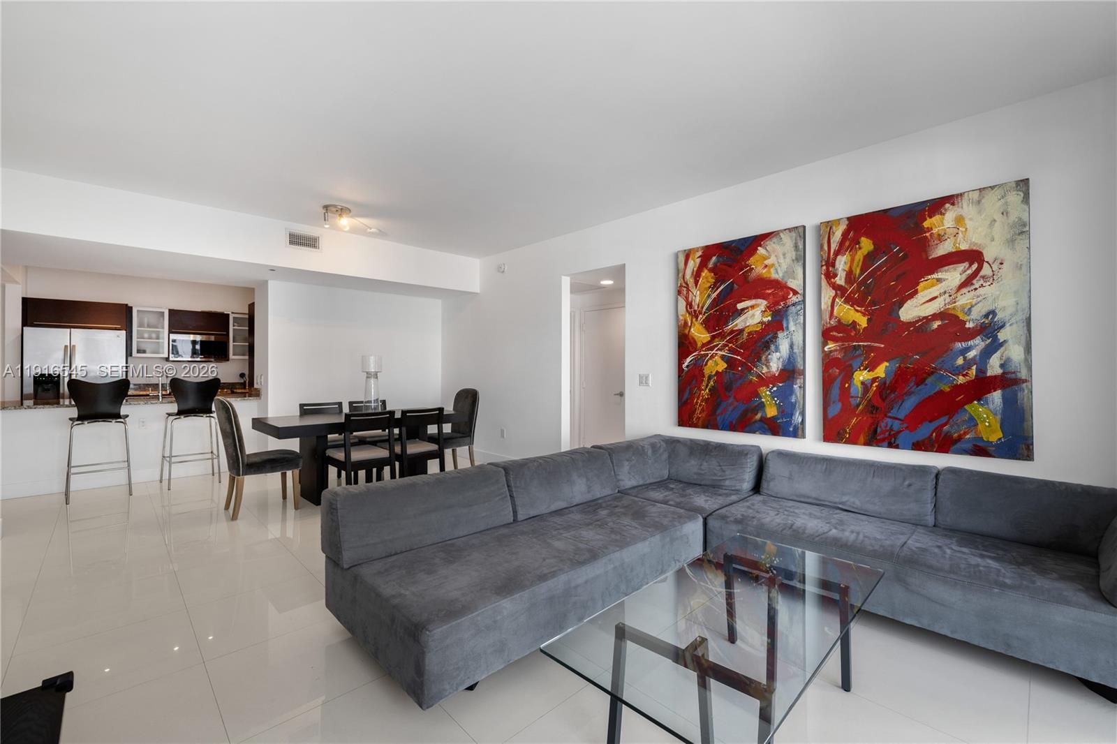 950 Brickell Bay Dr #1404, Miami FL 33131