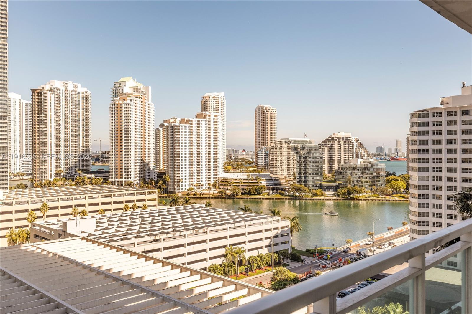 950 Brickell Bay Dr #1404, Miami FL 33131