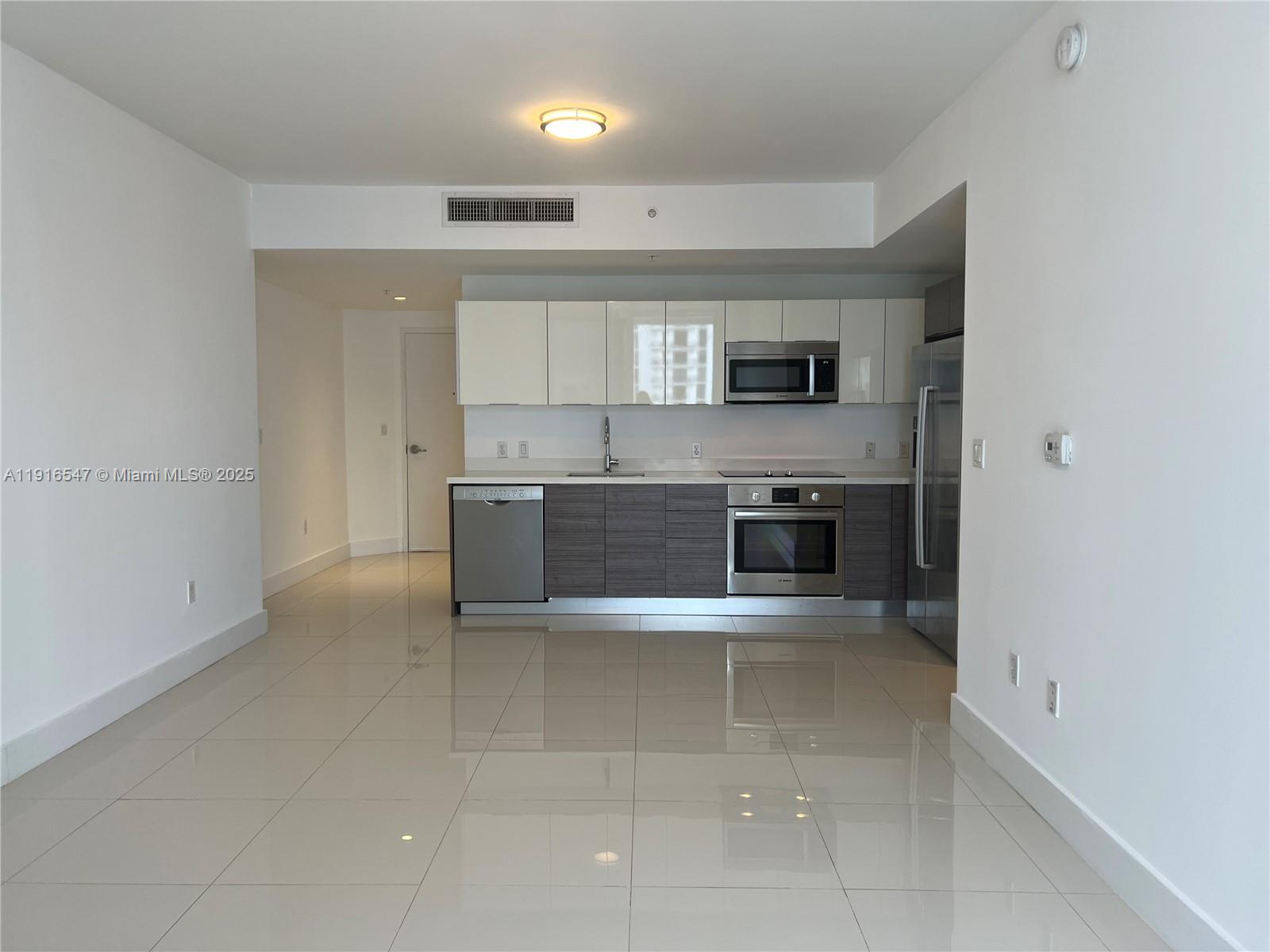 1010 SW 2nd Ave #1610, Miami FL 33130
