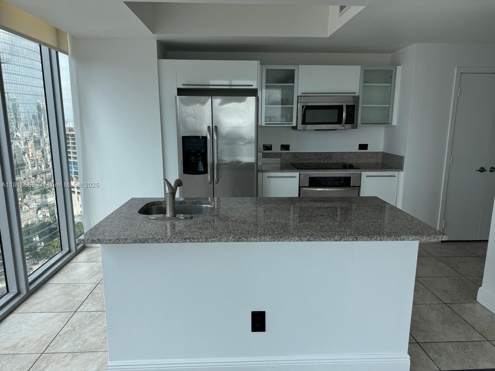 888 Biscayne Blvd #2801, Miami FL 33132