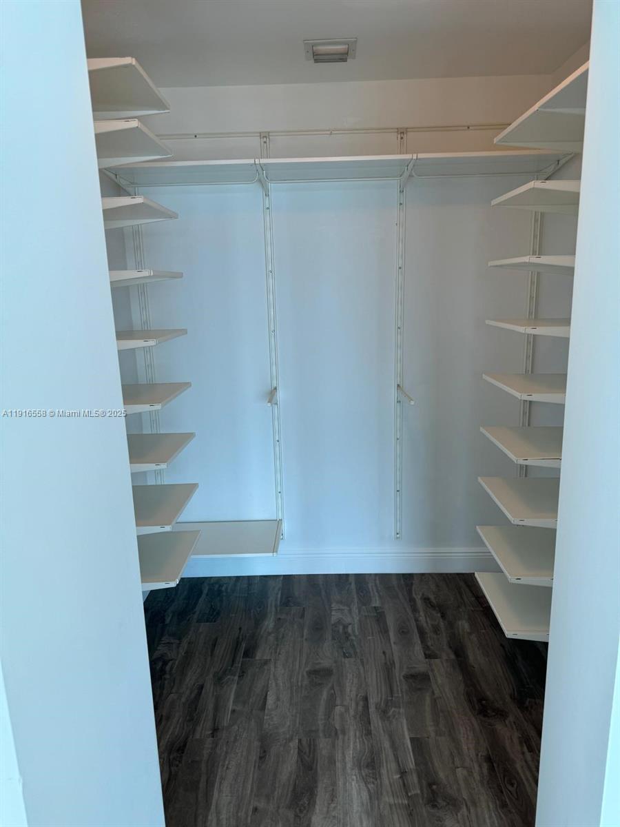 888 Biscayne Blvd #2801, Miami FL 33132