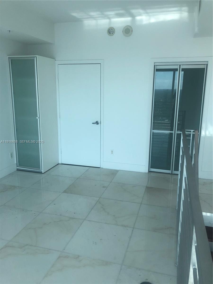 60 SW 13th St #2803, Miami FL 33130