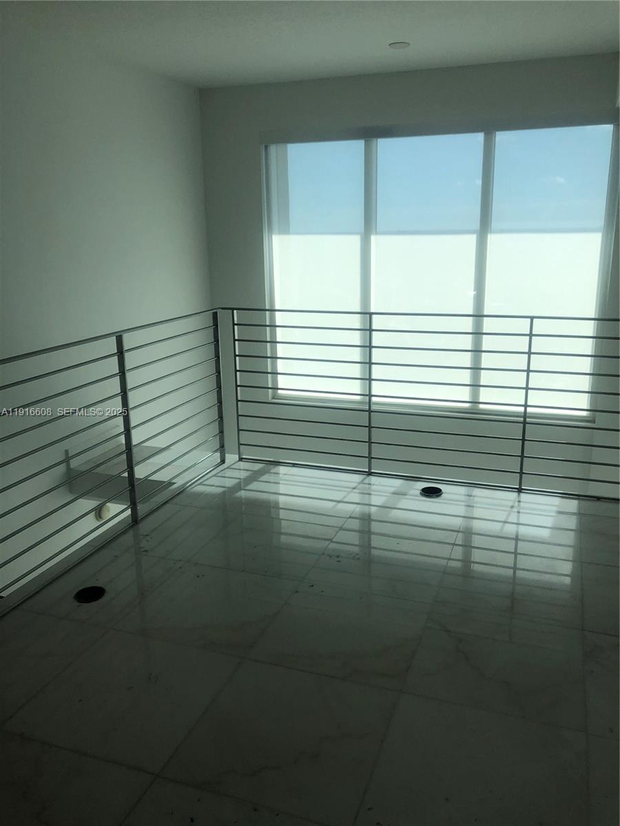 60 SW 13th St #2803, Miami FL 33130