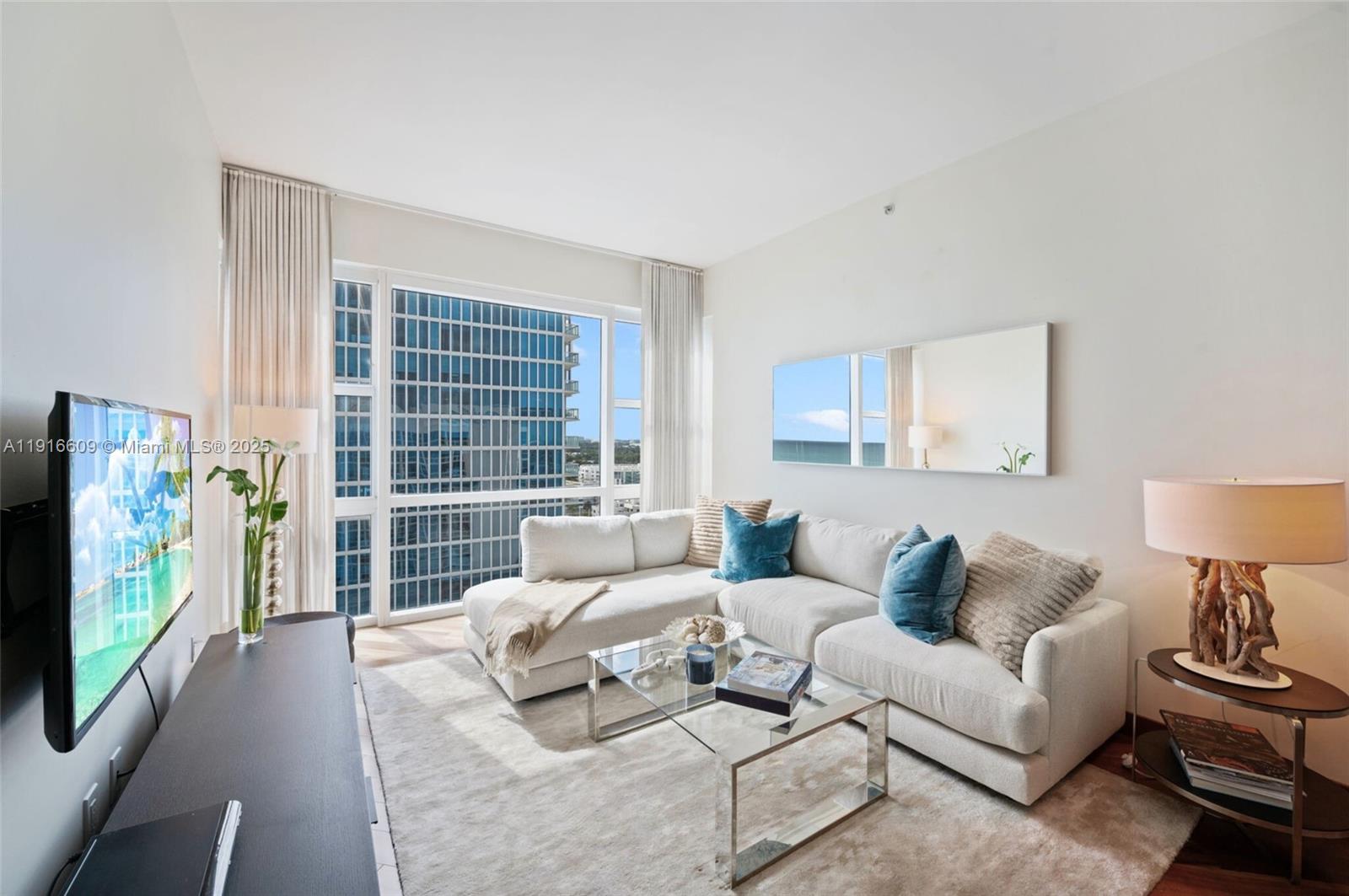 6801 Collins Ave #PH06 (Deed PH 10), Miami Beach FL 33141
