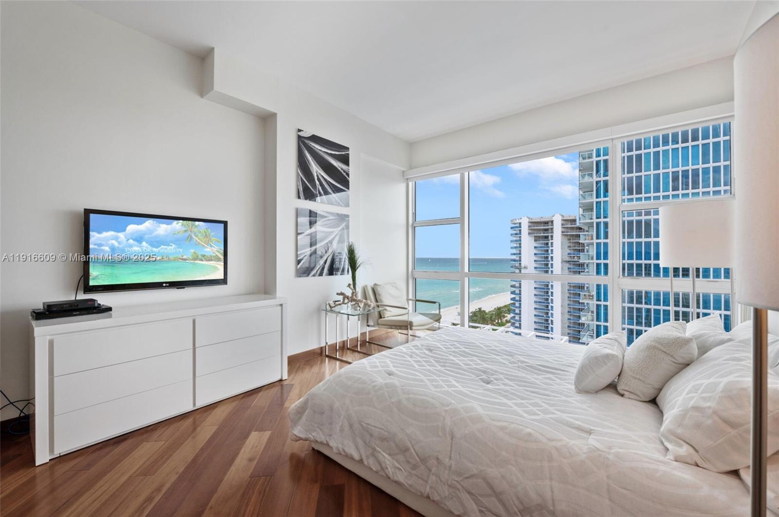 6801 Collins Ave #PH06 (Deed PH 10), Miami Beach FL 33141