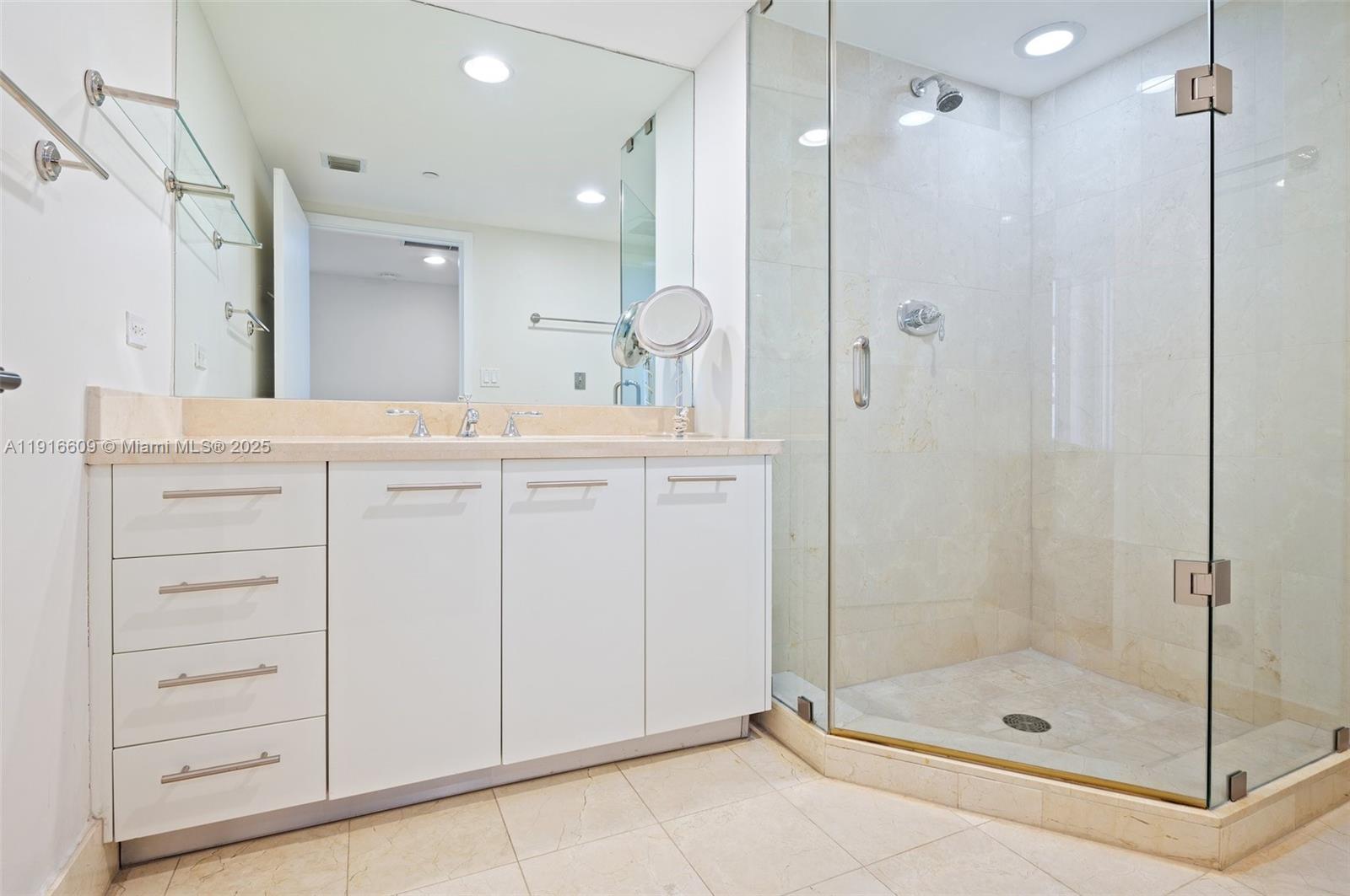 6801 Collins Ave #PH06 (Deed PH 10), Miami Beach FL 33141