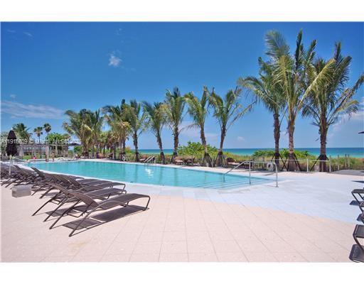 6801 Collins Ave #PH06 (Deed PH 10), Miami Beach FL 33141