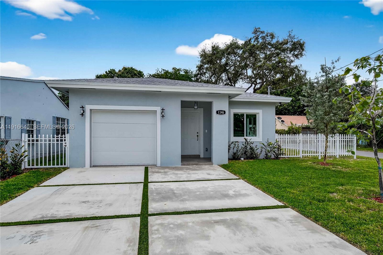 1346 NW 44th St, Miami FL 33142