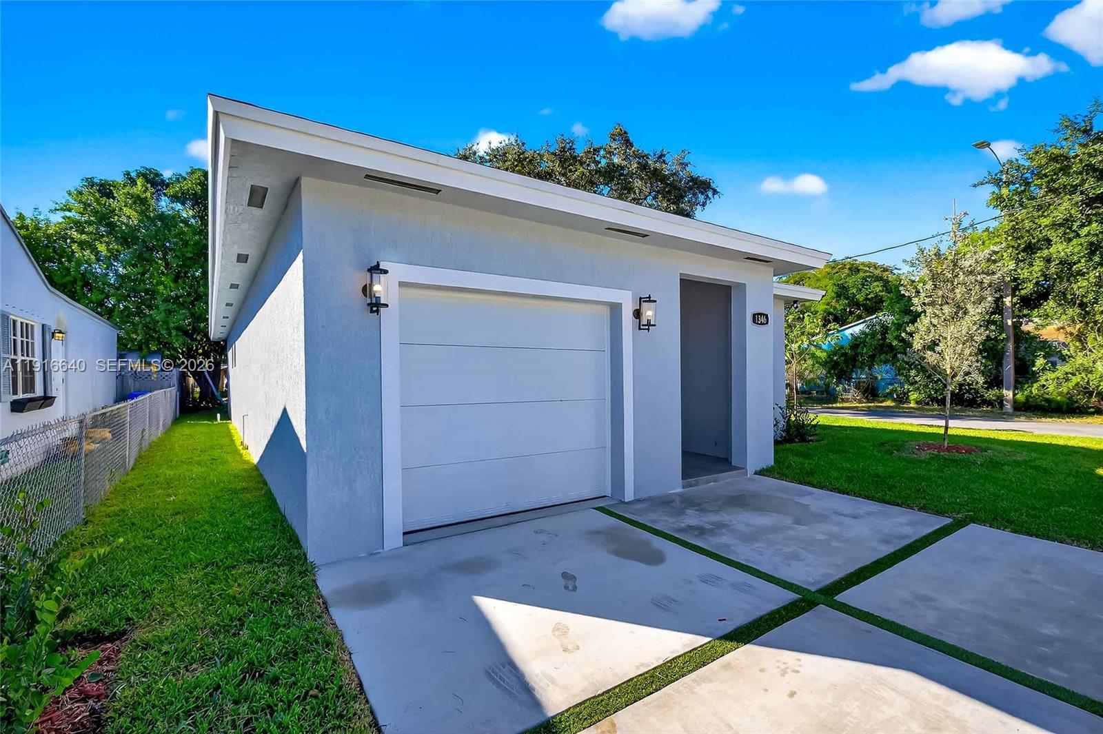 1346 NW 44th St, Miami FL 33142