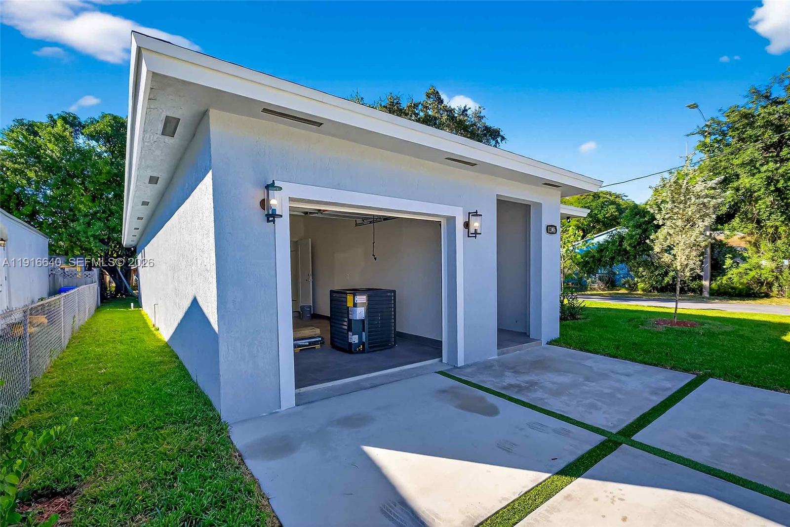 1346 NW 44th St, Miami FL 33142
