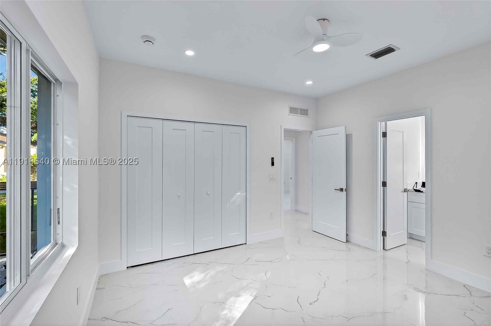 1346 NW 44th St, Miami FL 33142