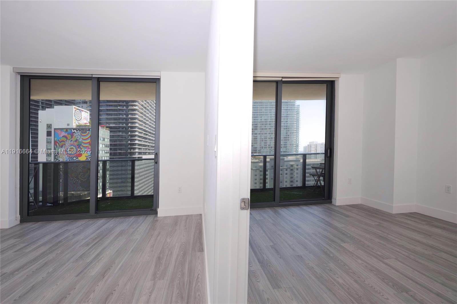 45 SW 9th St #1504, Miami FL 33130
