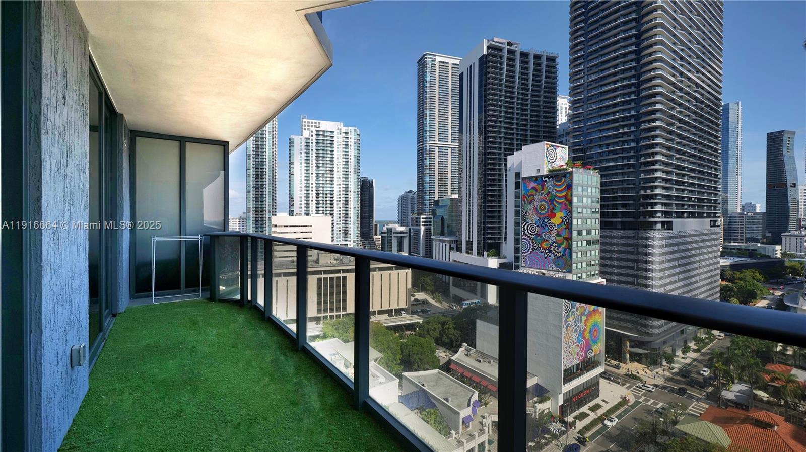 45 SW 9th St #1504, Miami FL 33130