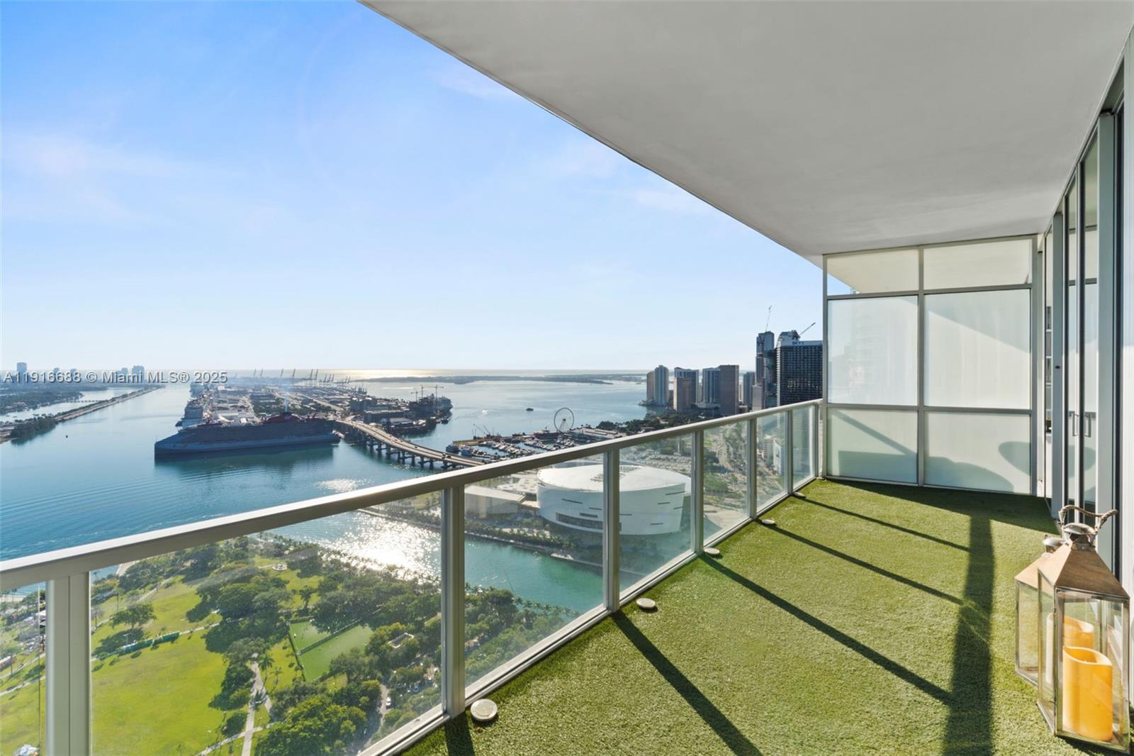 1100 Biscayne Blvd #4502, Miami FL 33132