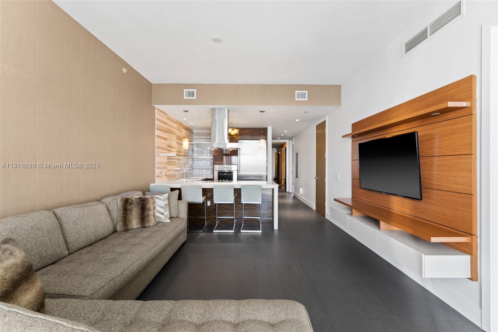 1100 Biscayne Blvd #4502, Miami FL 33132