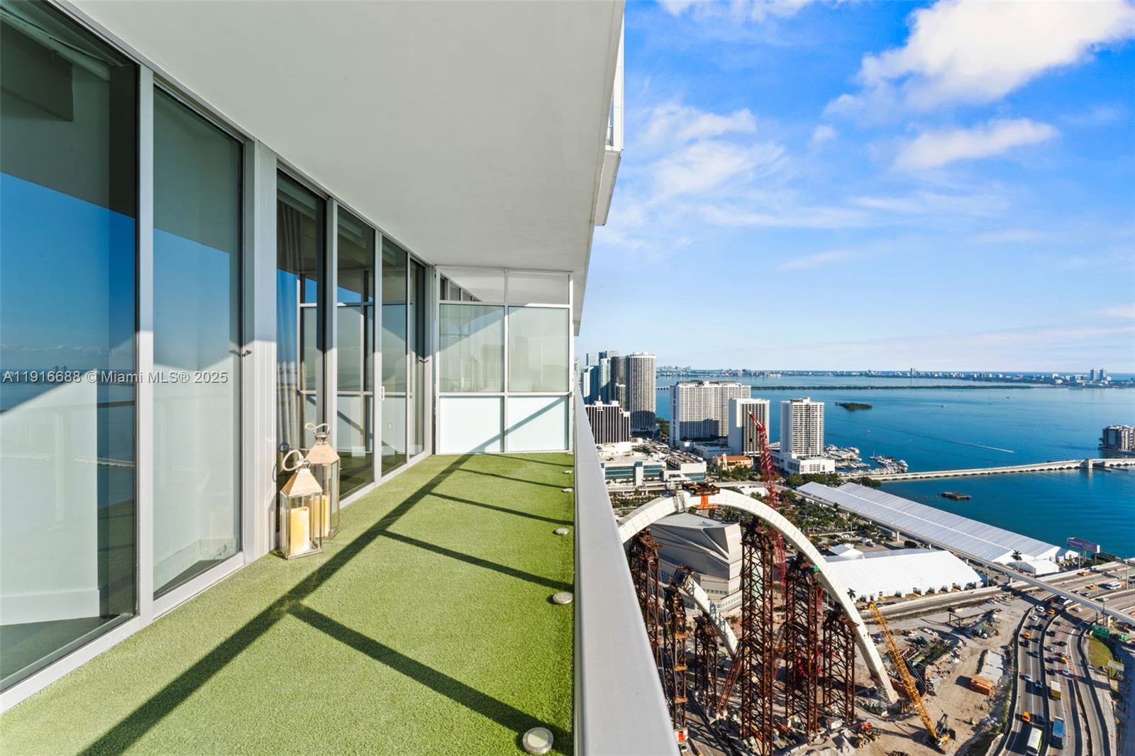 1100 Biscayne Blvd #4502, Miami FL 33132
