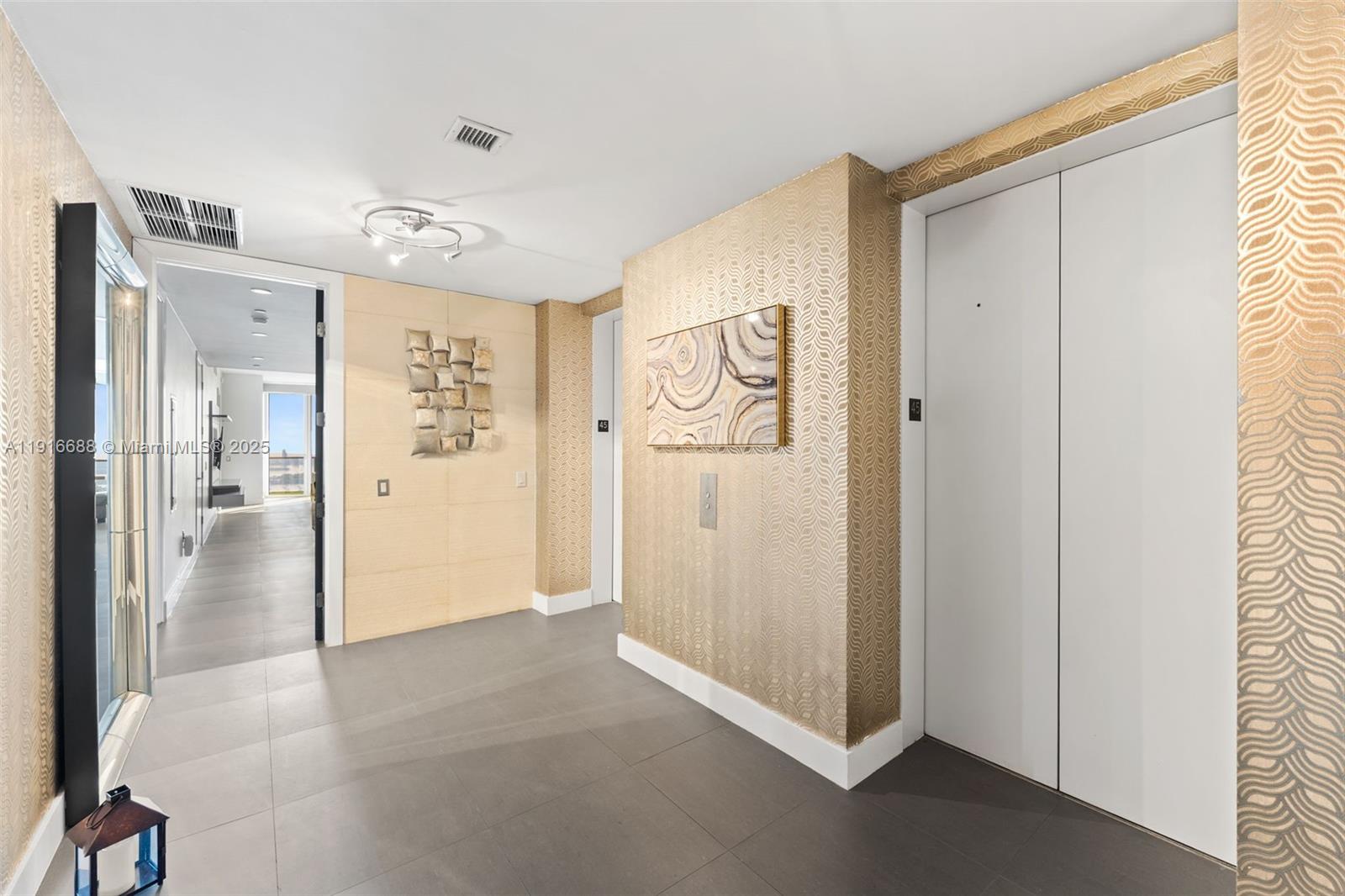 1100 Biscayne Blvd #4502, Miami FL 33132