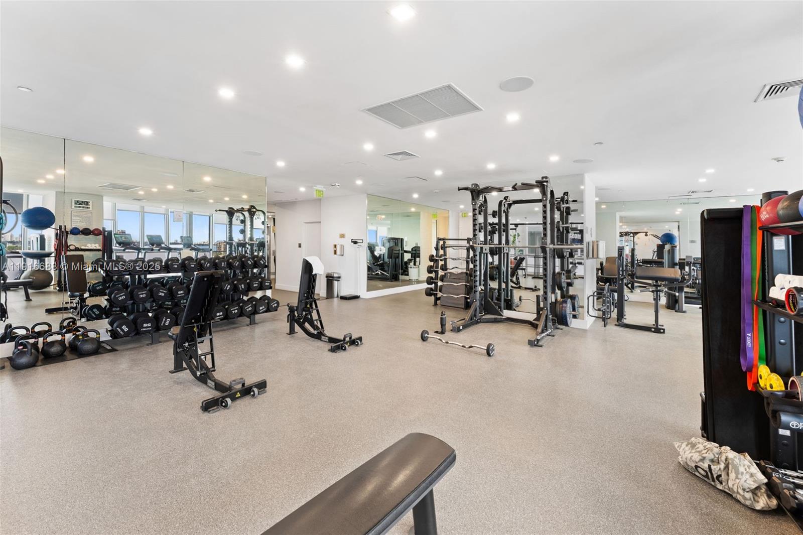 1100 Biscayne Blvd #4502, Miami FL 33132