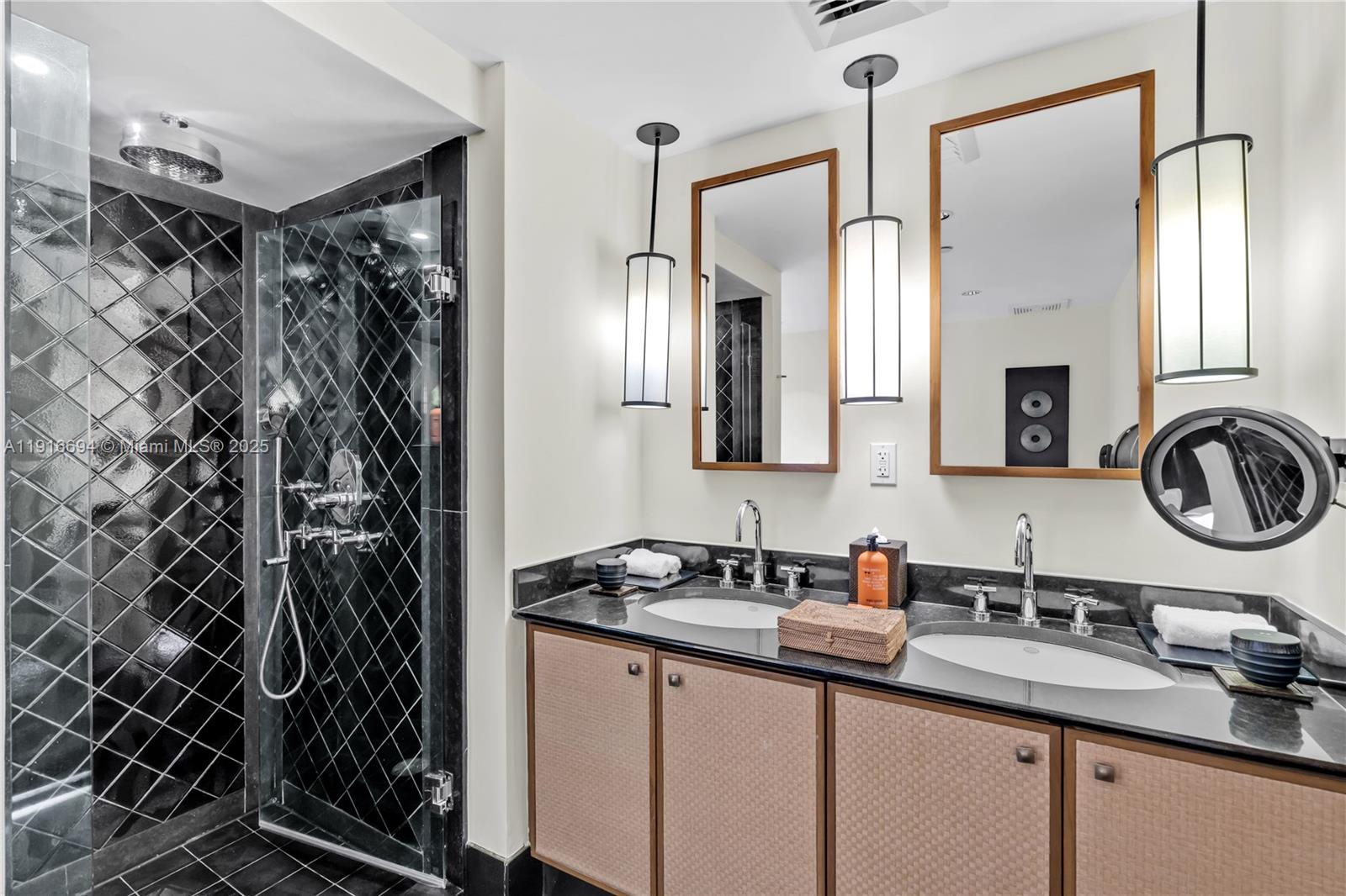 101 20th St #2504, Miami Beach FL 33139
