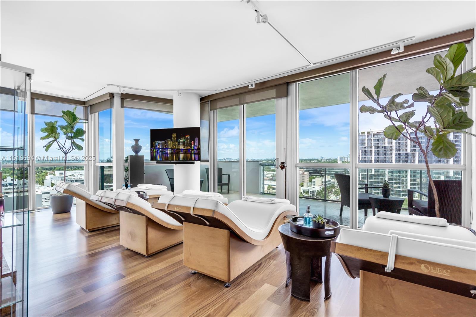101 20th St #2504, Miami Beach FL 33139