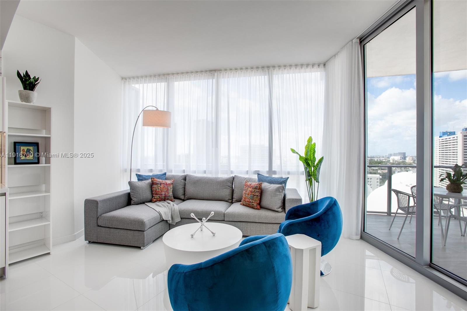 851 NE 1ST Ave #1810, Miami FL 33132