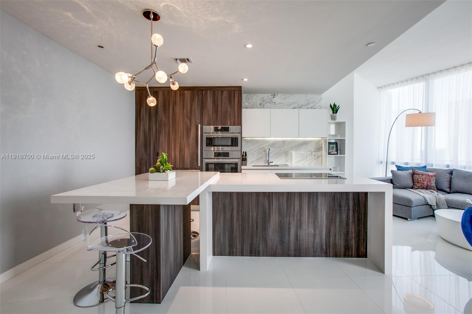851 NE 1ST Ave #1810, Miami FL 33132
