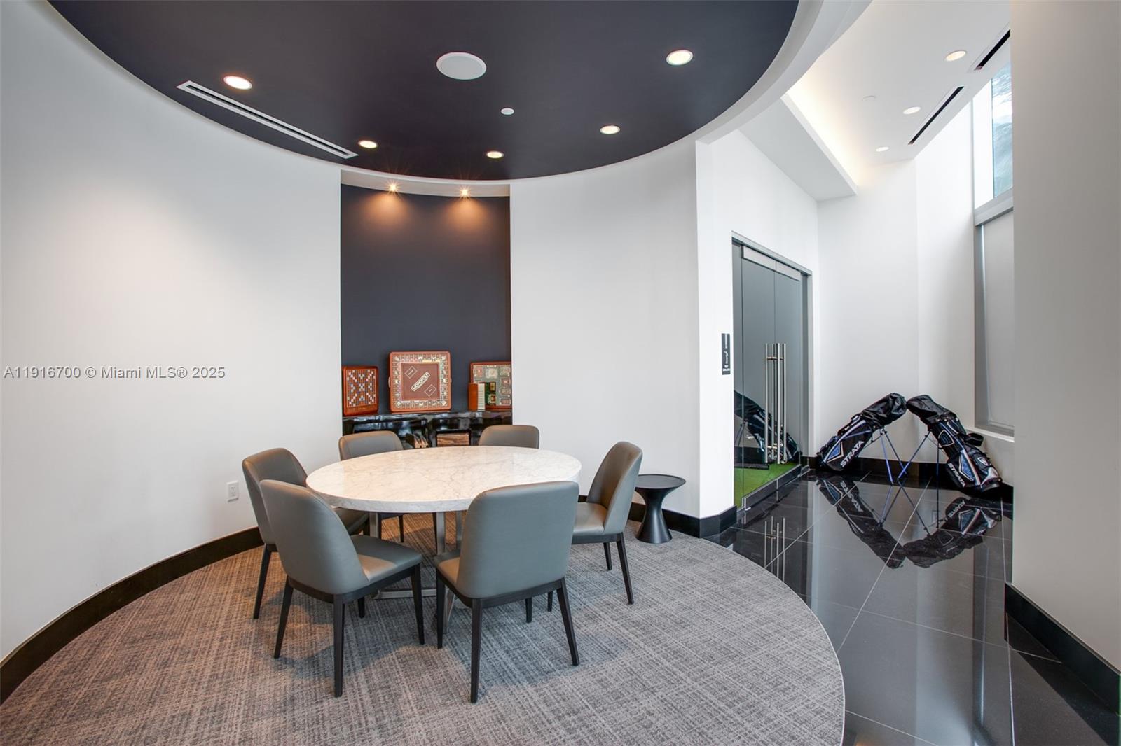 851 NE 1ST Ave #1810, Miami FL 33132
