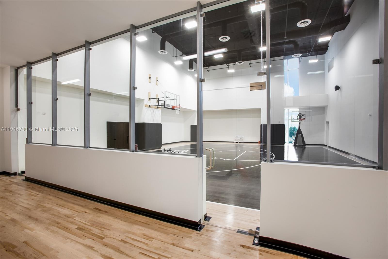 851 NE 1ST Ave #1810, Miami FL 33132