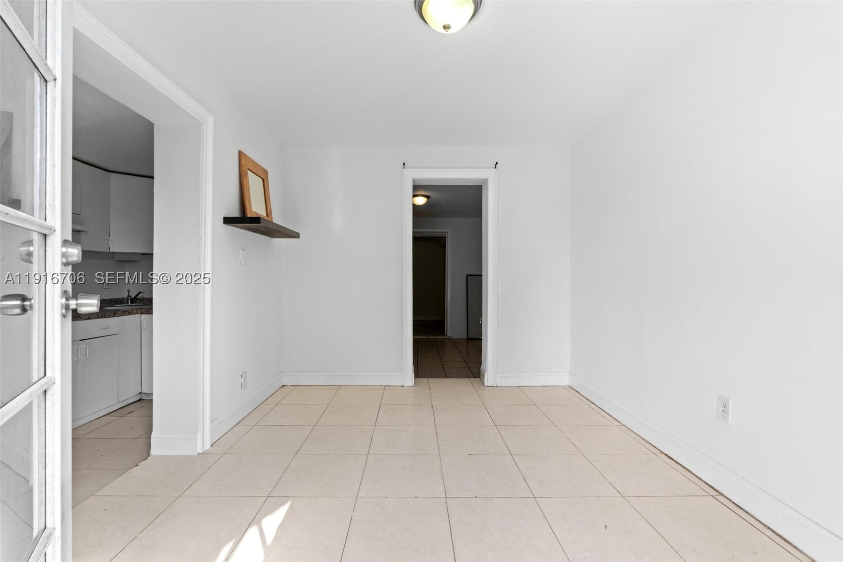2262 NW 4th St, Miami FL 33125