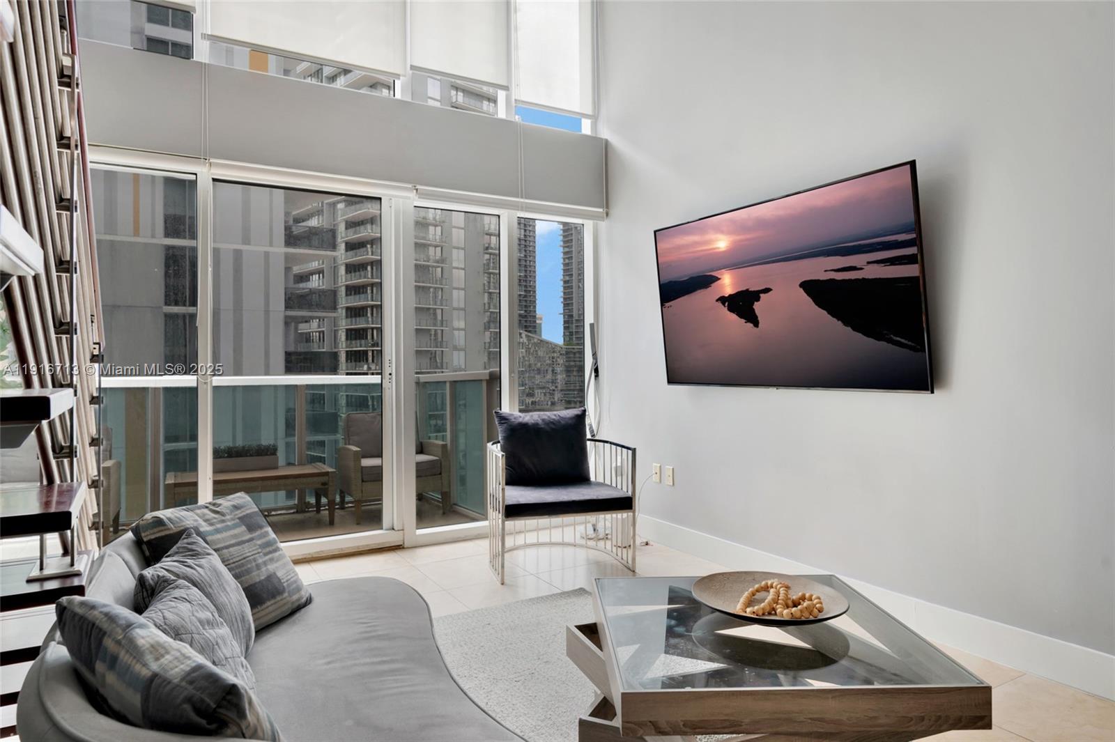 41 SE 5th St #1212, Miami FL 33131