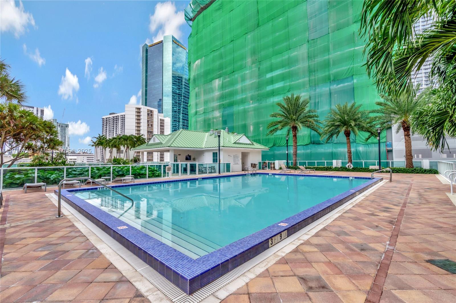 41 SE 5th St #1212, Miami FL 33131