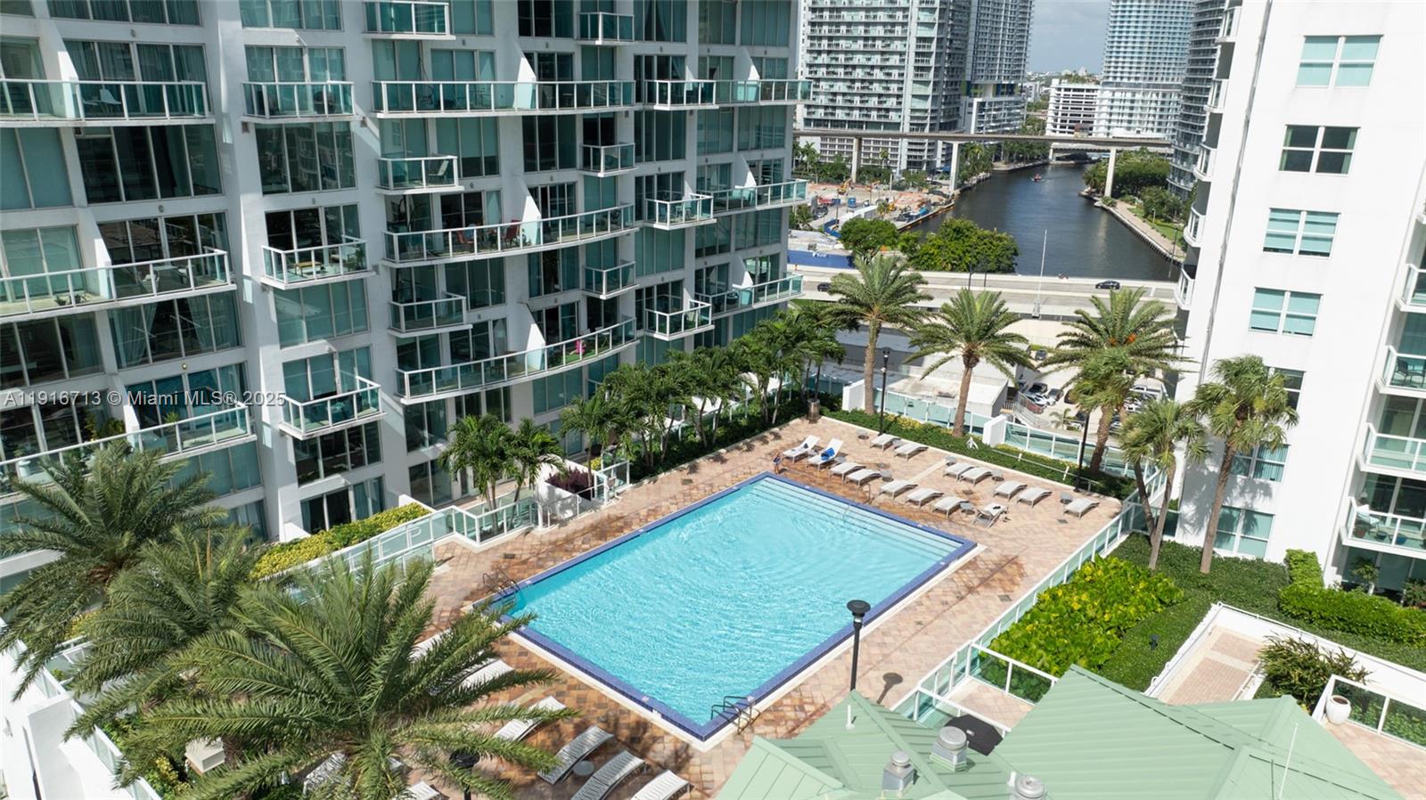 41 SE 5th St #1212, Miami FL 33131