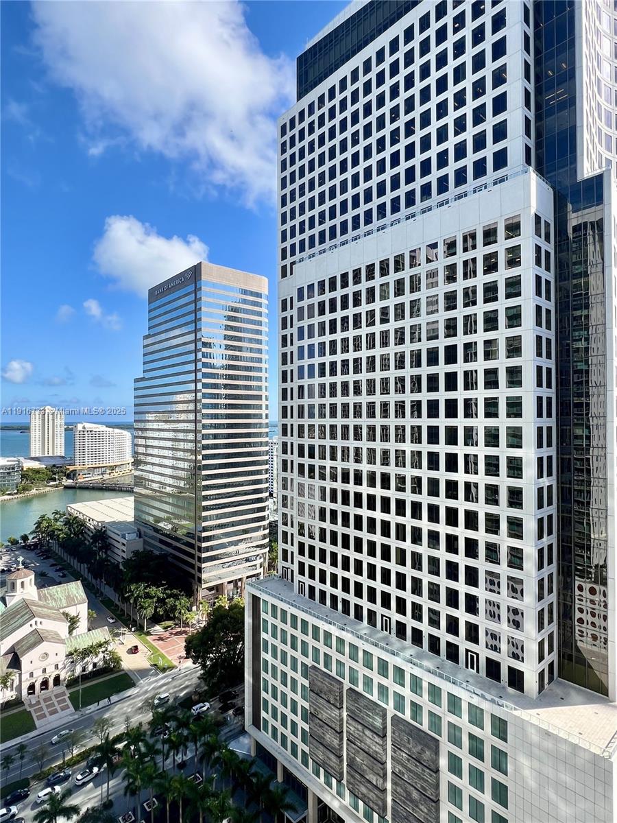 55 SE 6th St #2608, Miami FL 33131