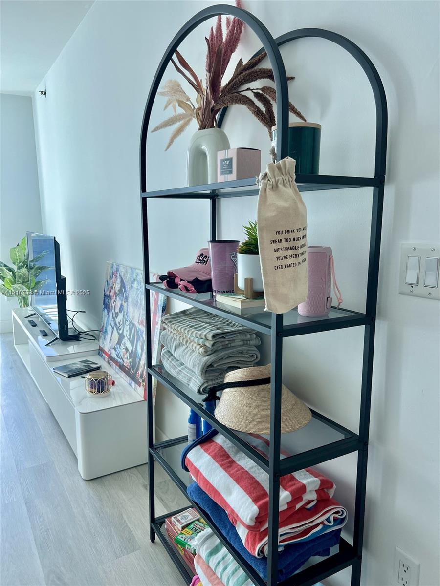 55 SE 6th St #2608, Miami FL 33131