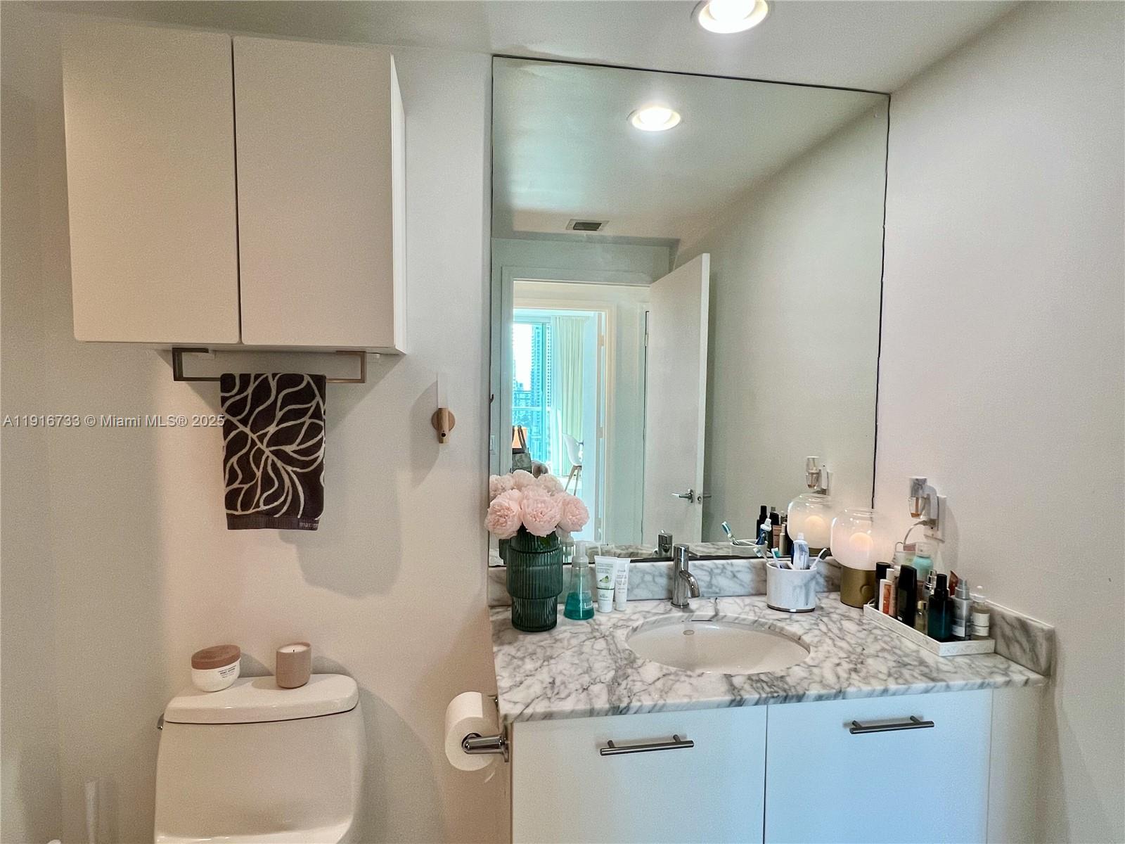 55 SE 6th St #2608, Miami FL 33131