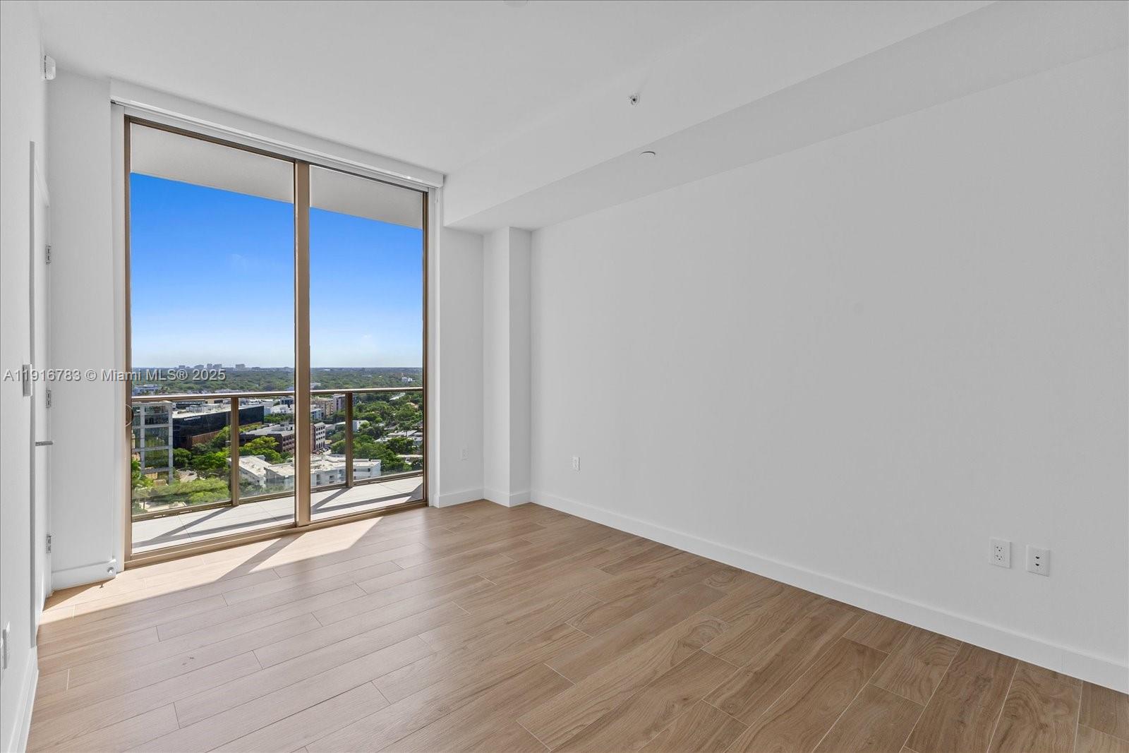 2678 Tigertail Ave #1605, Miami FL 33133