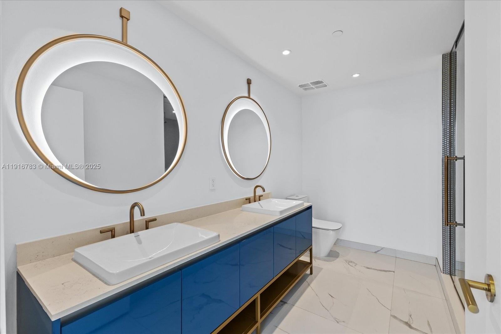 2678 Tigertail Ave #1605, Miami FL 33133